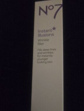 No7 Inatant Illusion Wrinkle Filler, 1 Oz It Works Amazing